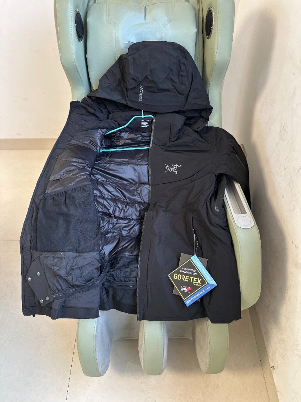 Men's Arc'teryx Black Down Windbreaker Size XL